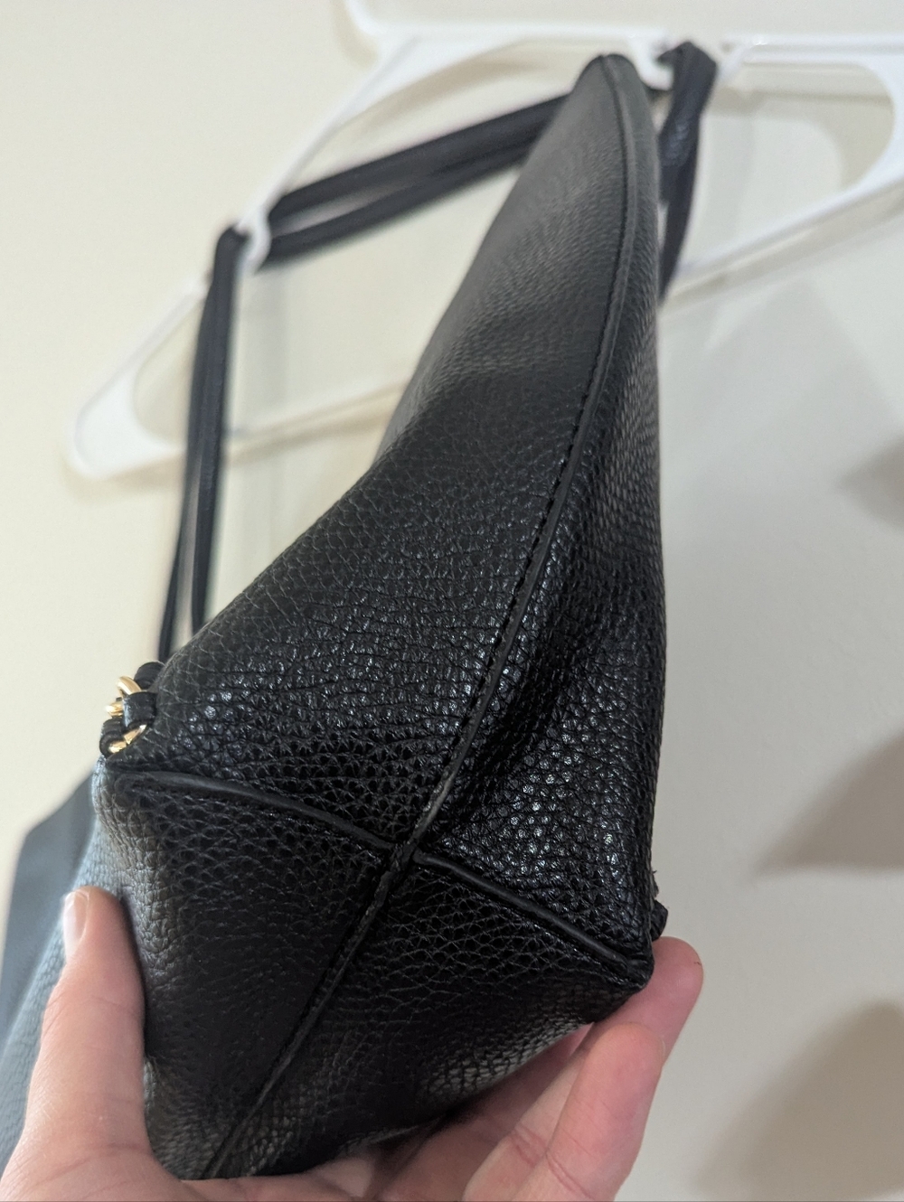 BCBG Tote With Gold Chain Detail - Picture 4 of 6